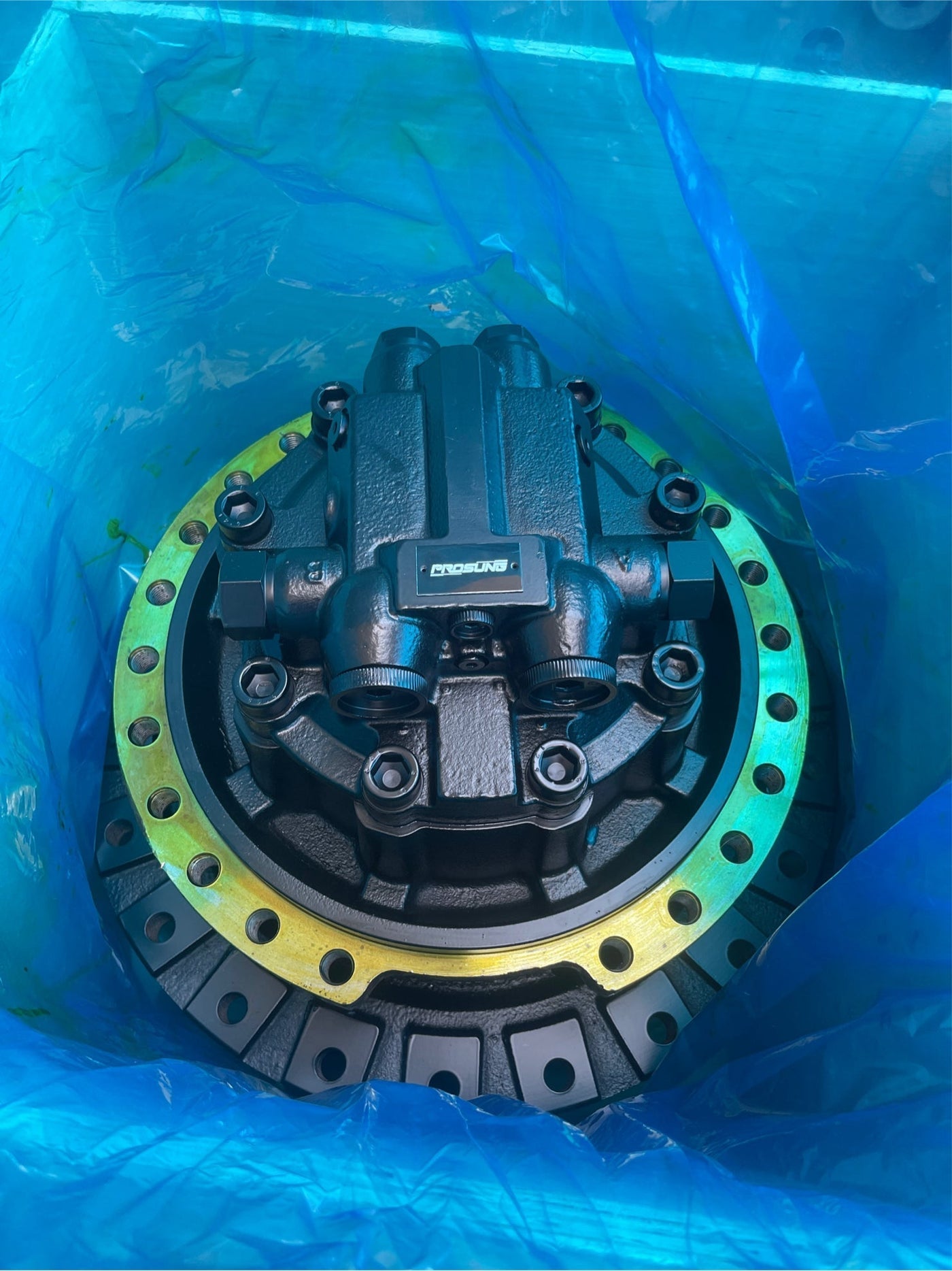 Hitachi & John Deere Final Drives - 9281921, 9281920, 9256991, F60002144