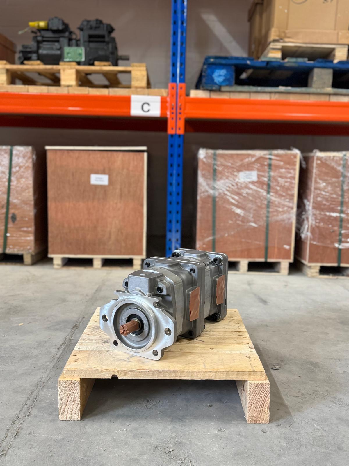 Komatsu WA380-5 Hydraulic Pump OEM: 705-51-30600