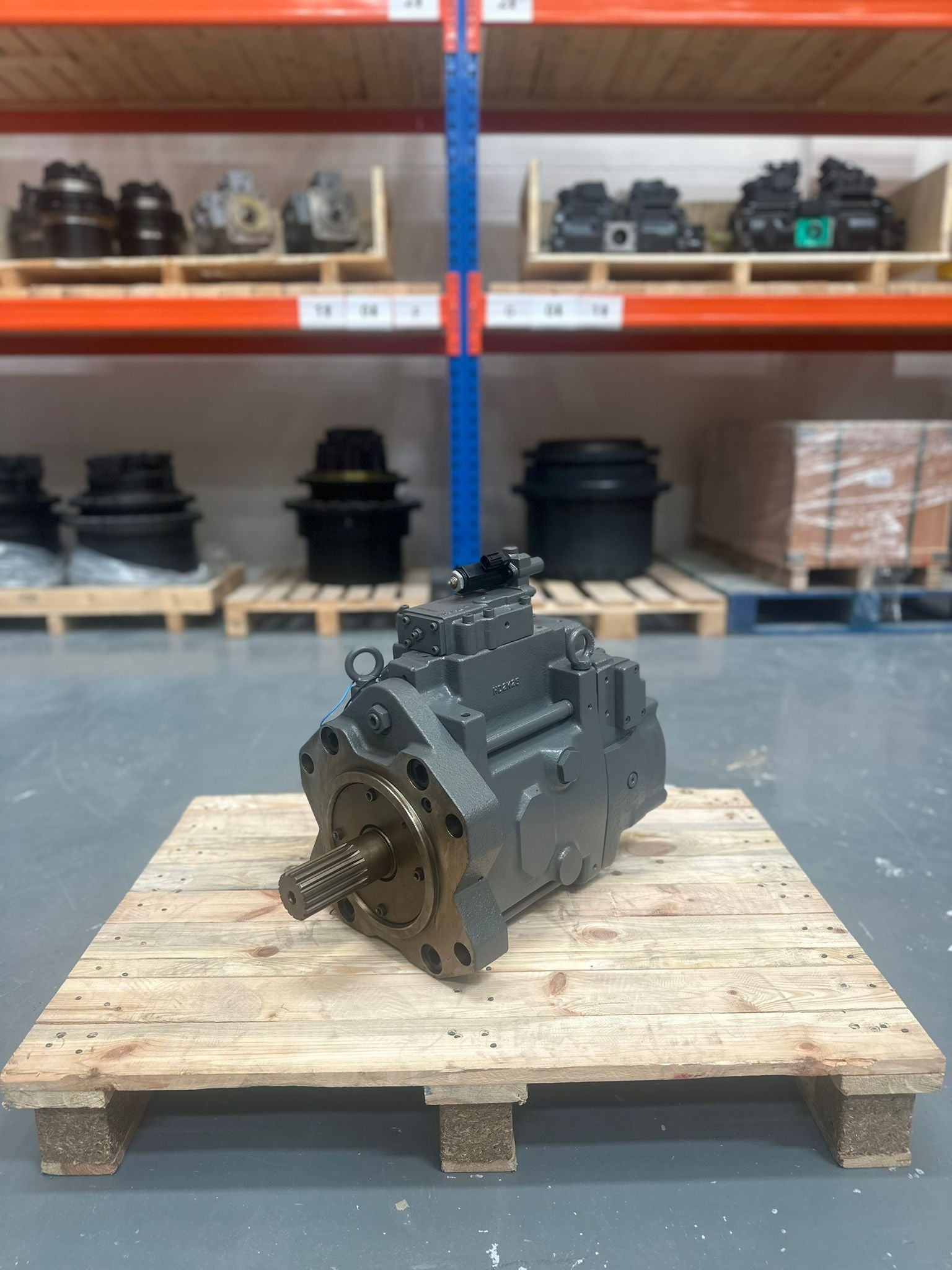 Hitachi ZX800LCH03, EX1200 Hydraulic Pump P/N: 4635645