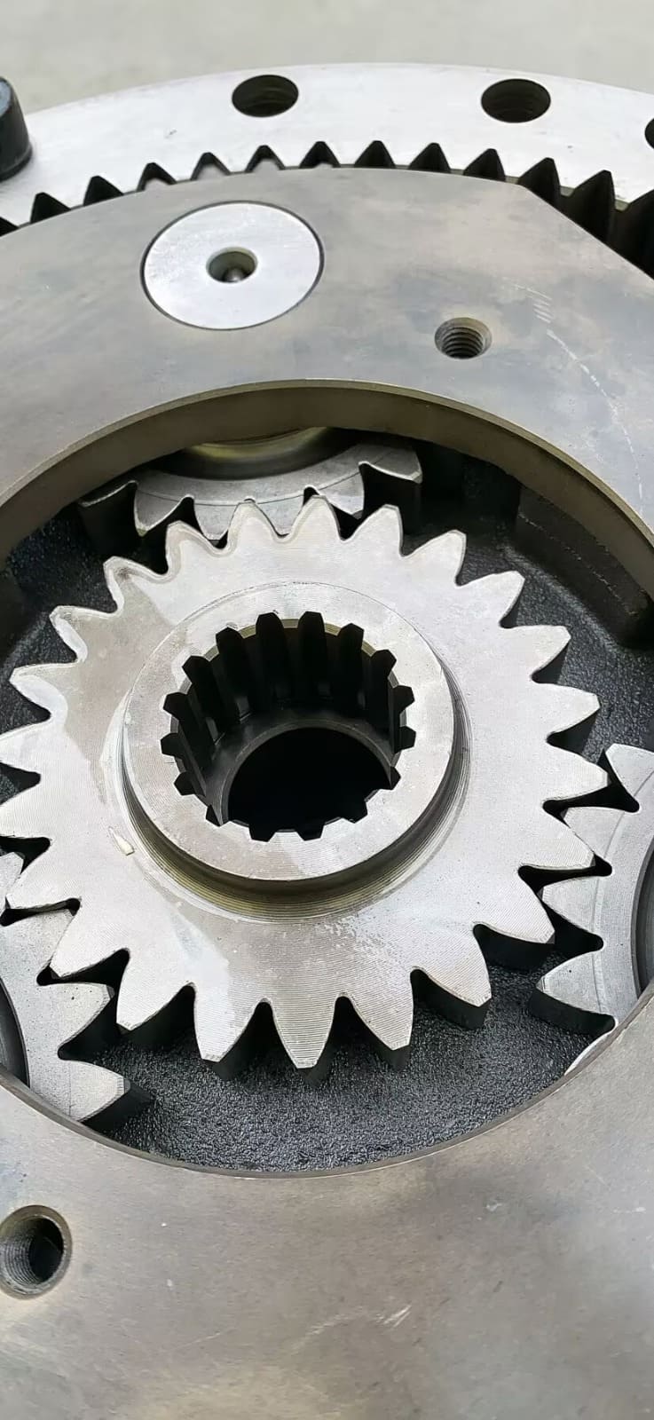 EXCAVATOR REDUCTION GEARBOXES