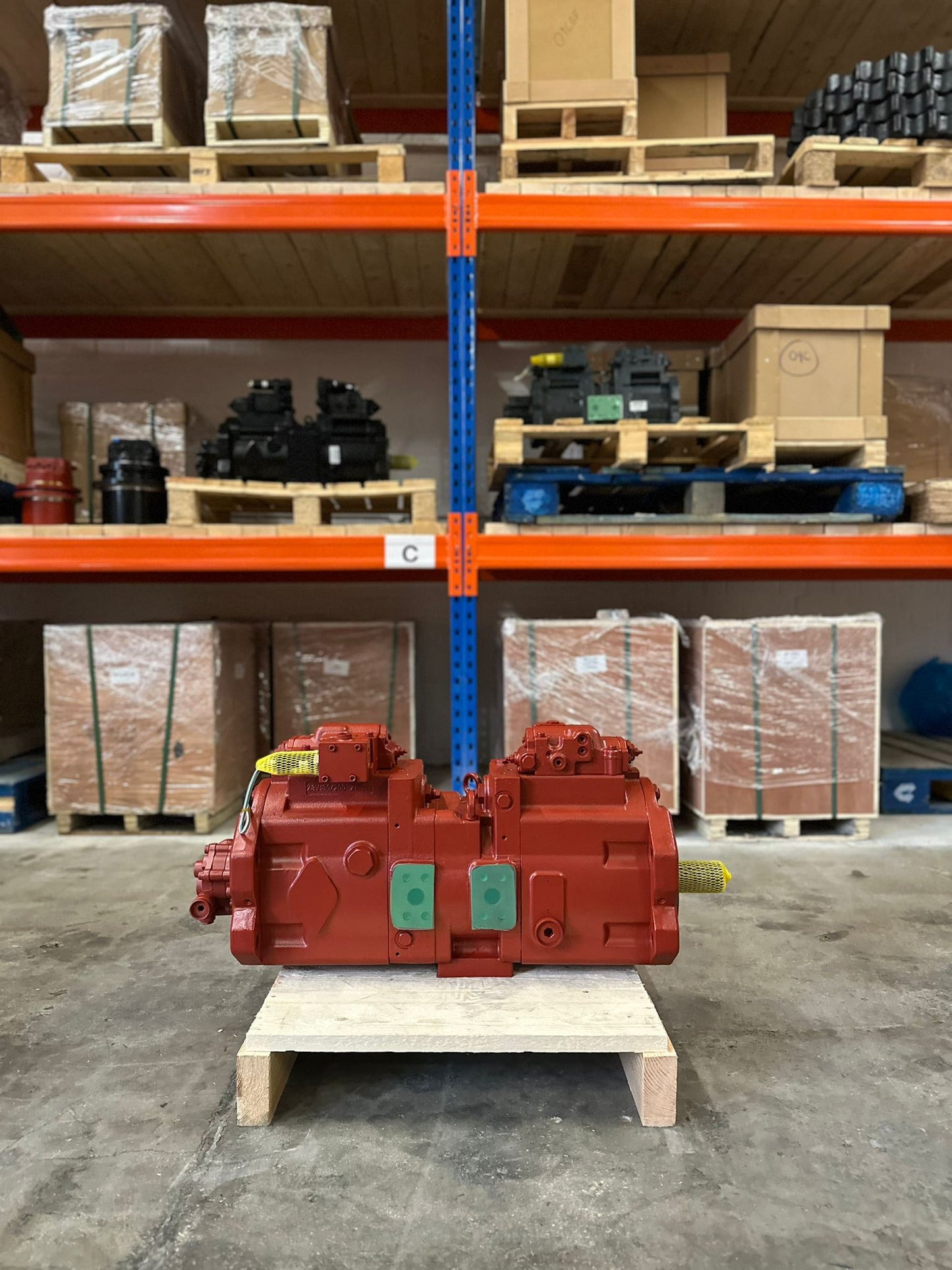 Hyundai  R320LC-7A, R320LC-7AHW, Hydraulic Pump P/N: 31N9-10010